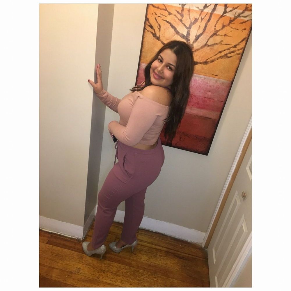 Meet your Posher, Selina